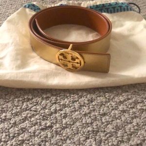 Tory Burch 1” Reversible Logo Belt Gold/Tan